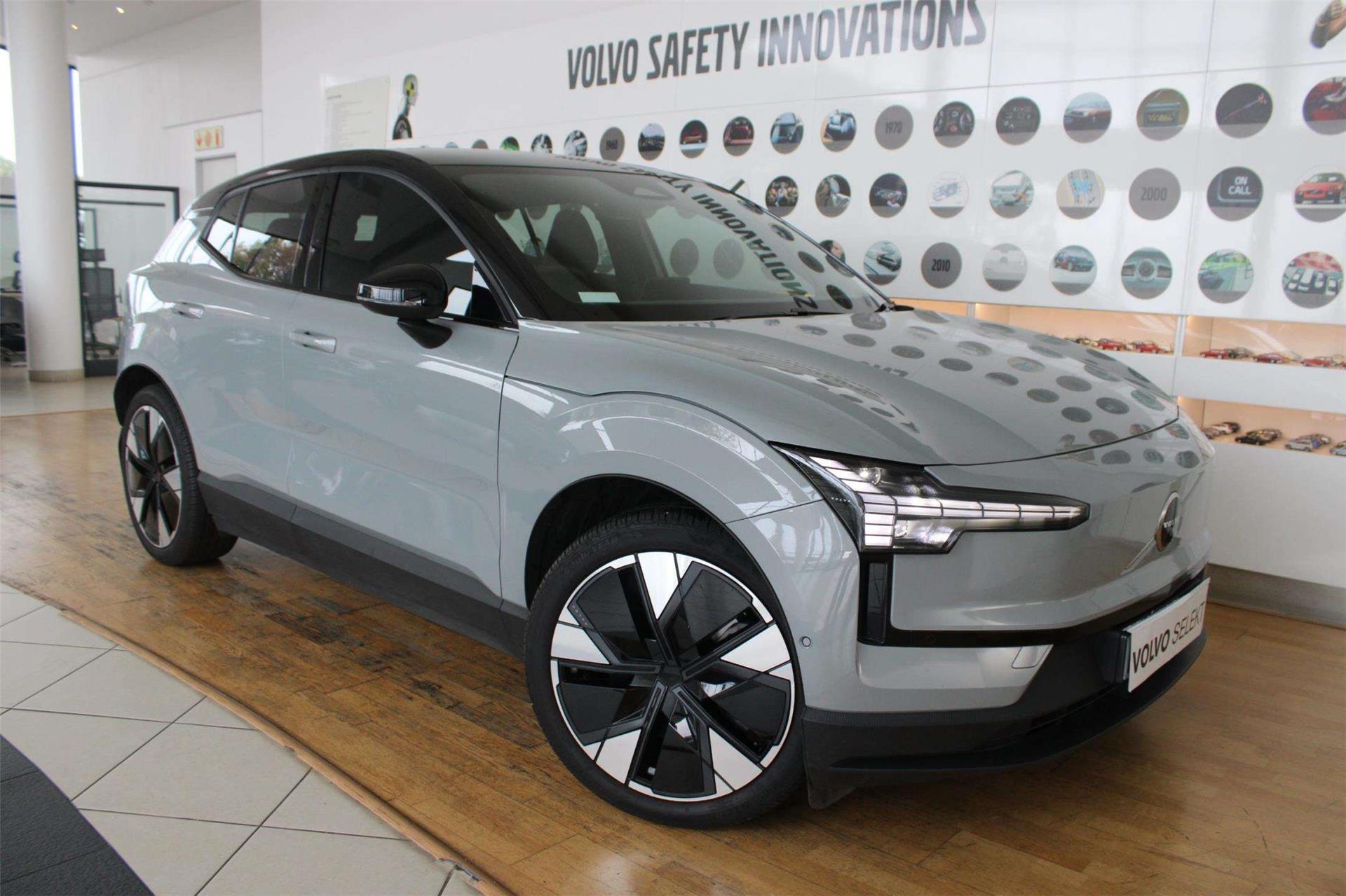 2024 Volvo EX30 Ultra Performance Twin Motor
