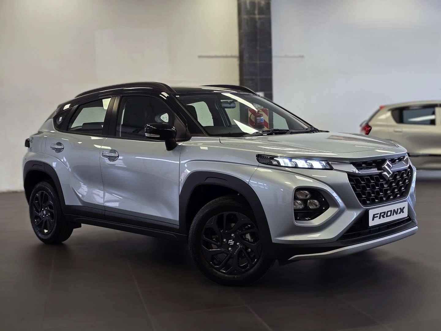 2026 Suzuki Fronx 1.5 GL Auto Q2FyTGlzdGluZzo3NDYzMDQ R328900