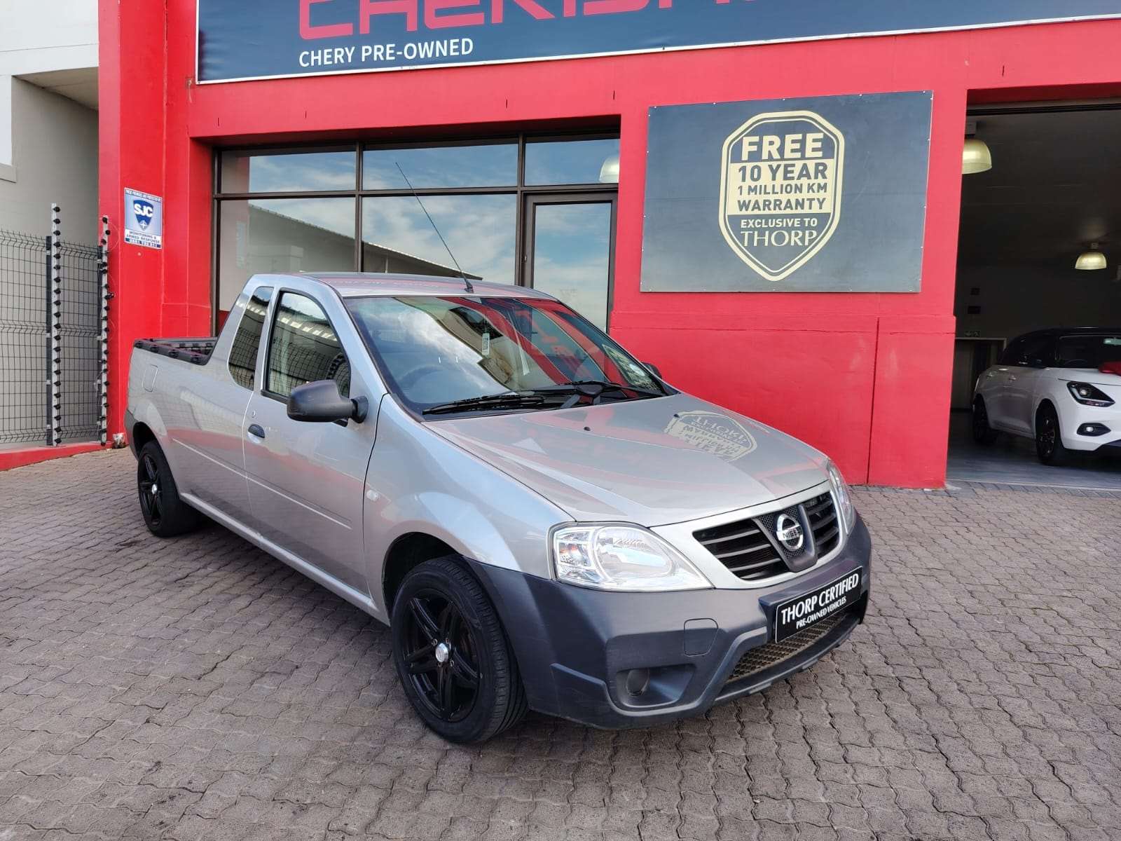 Nissan NP200 1.6 P/U S/C - Image 1
