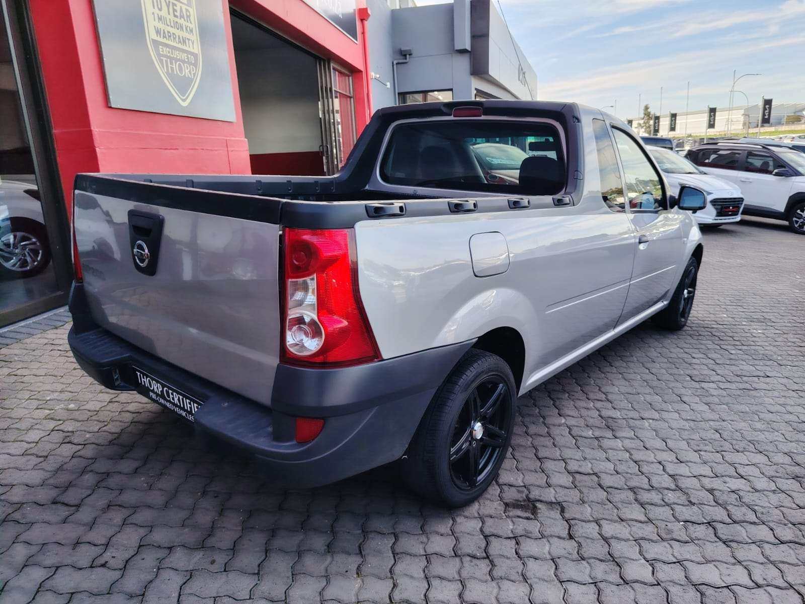 Nissan NP200 1.6 P/U S/C - Image 6