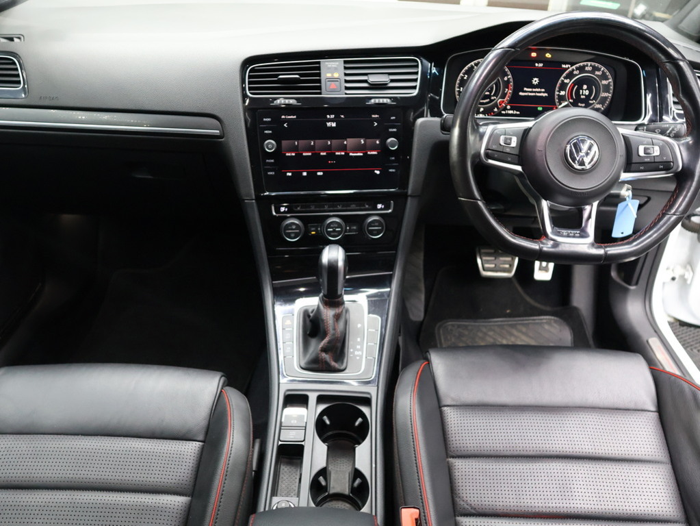 2020 Volkswagen Golf GTI 2.0 TSI GTI DSG — image 8