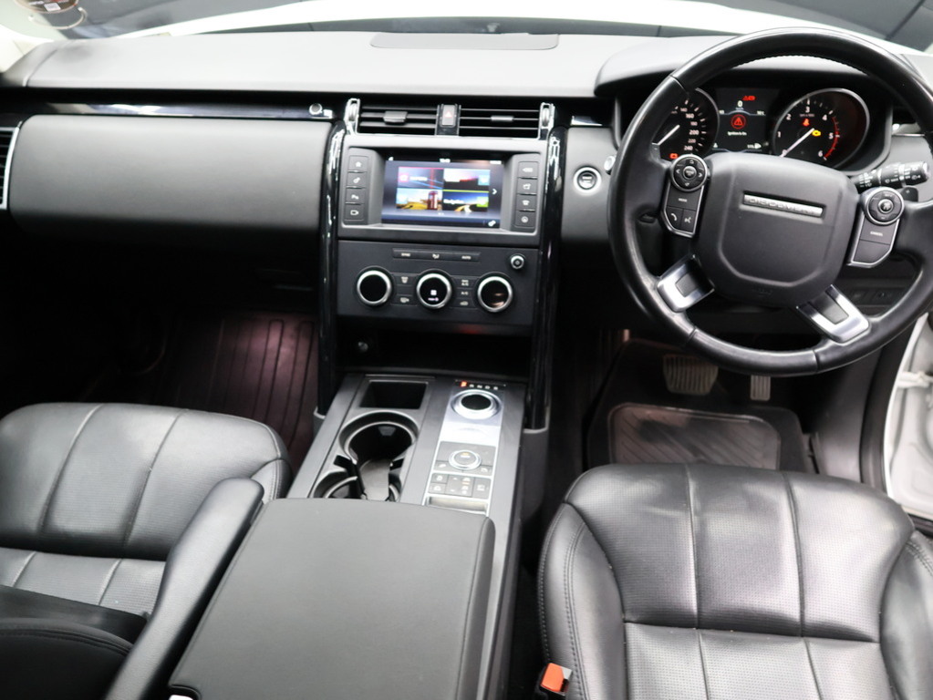 2018 Land Rover Discovery SE Td6 — image 8