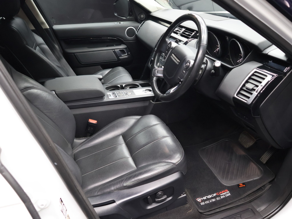 2018 Land Rover Discovery SE Td6 — image 9