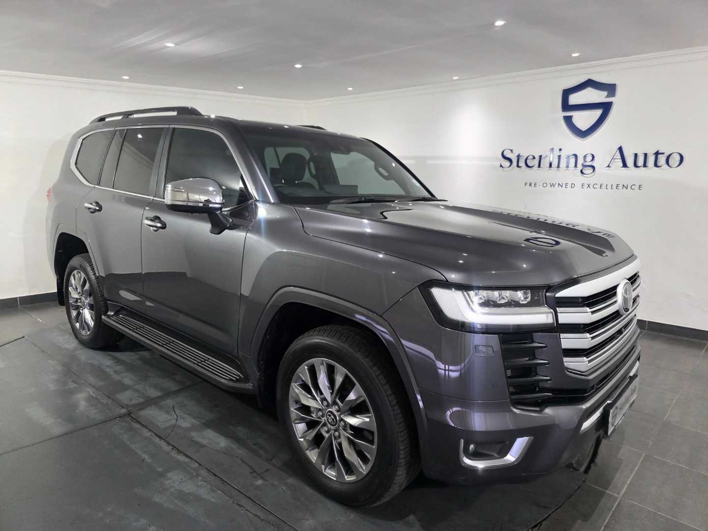 Toyota Land Cruiser 300 V6 3.3D ZX
