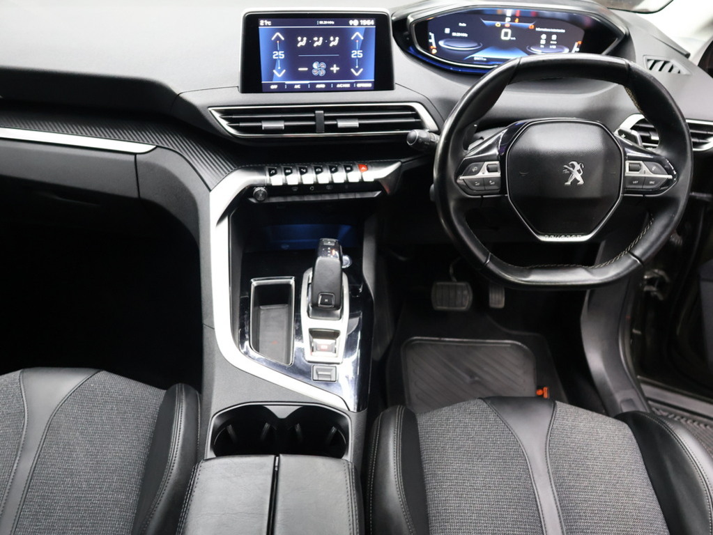 2021 Peugeot 3008 SUV 1.6T Active — image 11