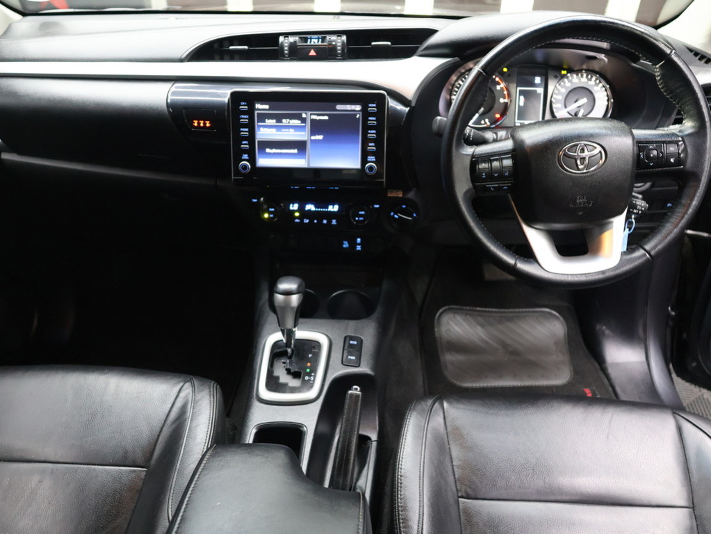 2022 Toyota Hilux Double Cab 2.8GD6 4X4 Raider AT — image 11
