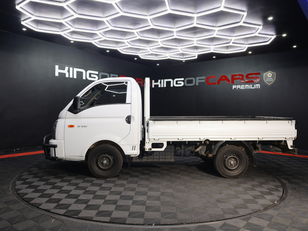 2022 Hyundai H100 Bakkie 2.6D Deck — image 8