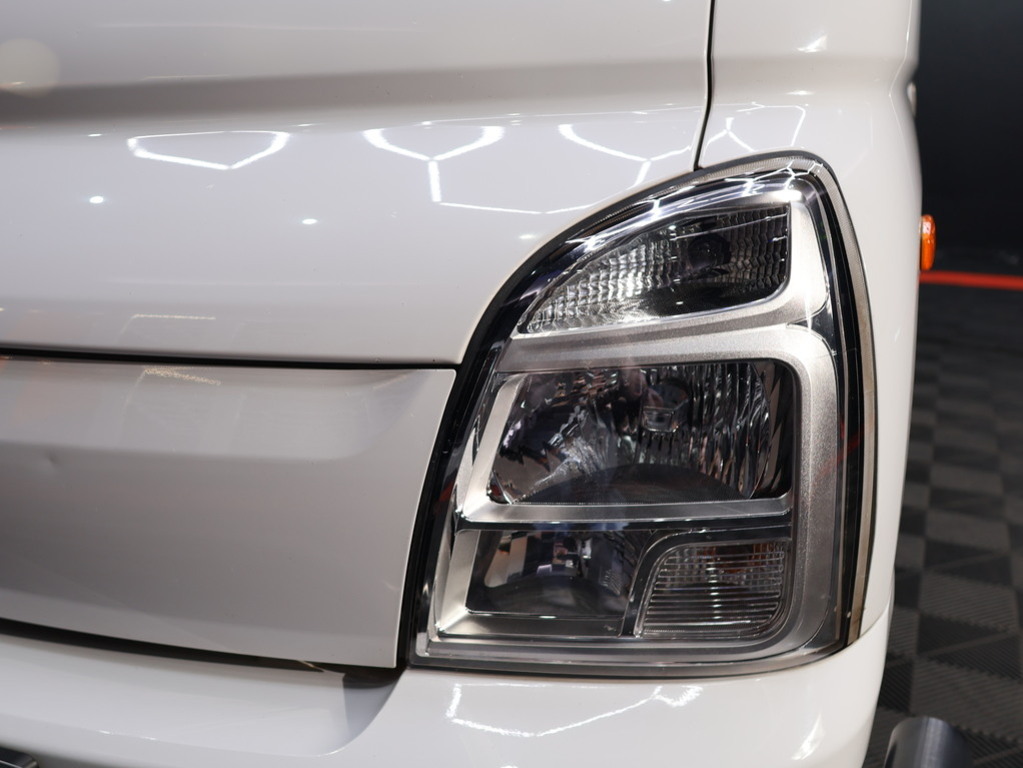 2022 Hyundai H100 Bakkie 2.6D Deck — image 9