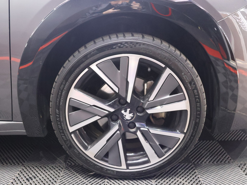 2023 Peugeot 208 GT-LINE 1.2T GT Auto — image 13