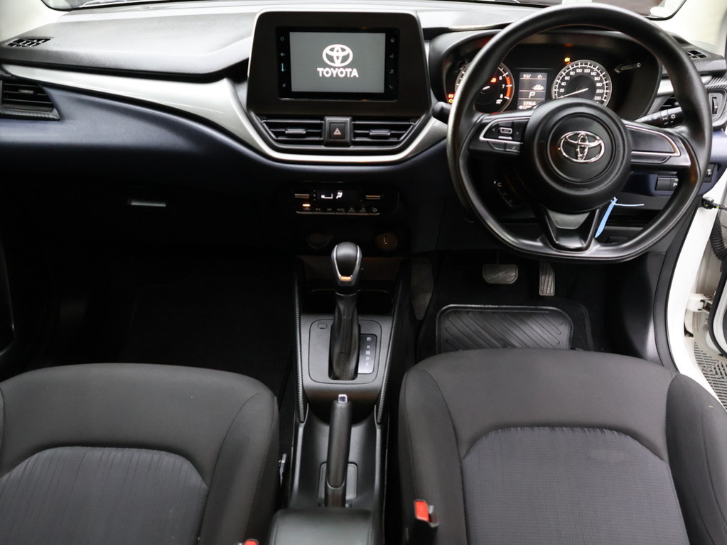2023 Toyota Starlet 1.5L Xs 4AT — image 9
