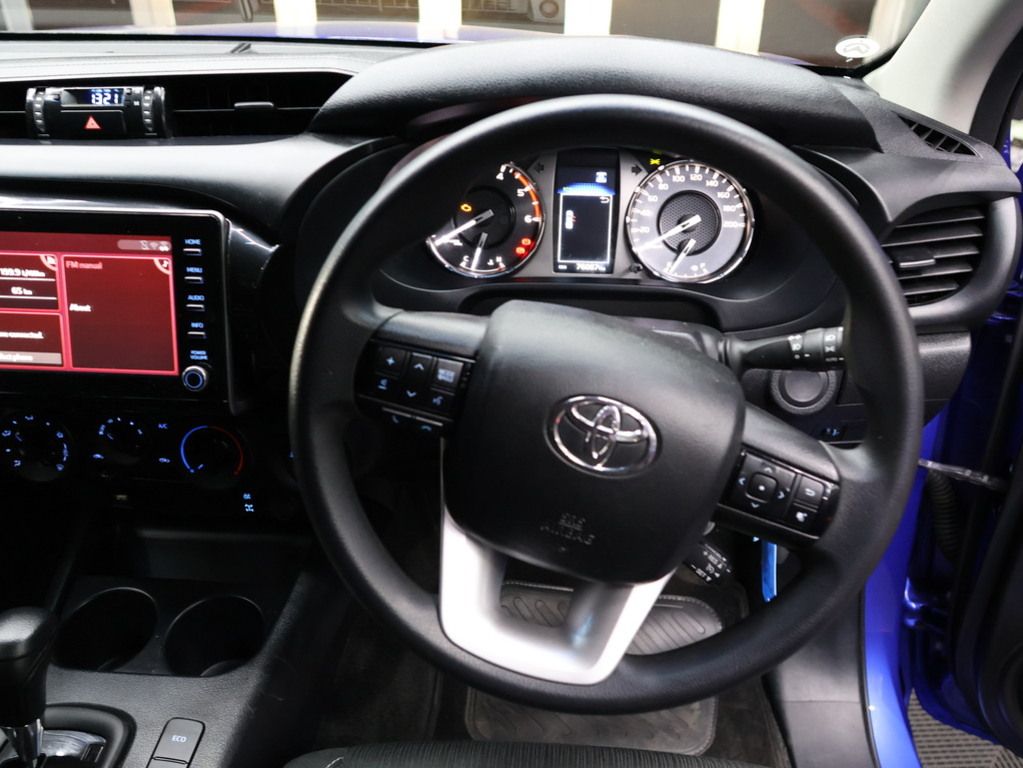 2023 Toyota Hilux Single Cab 2.4 GD-6 4X4 Raider 6AT — image 6