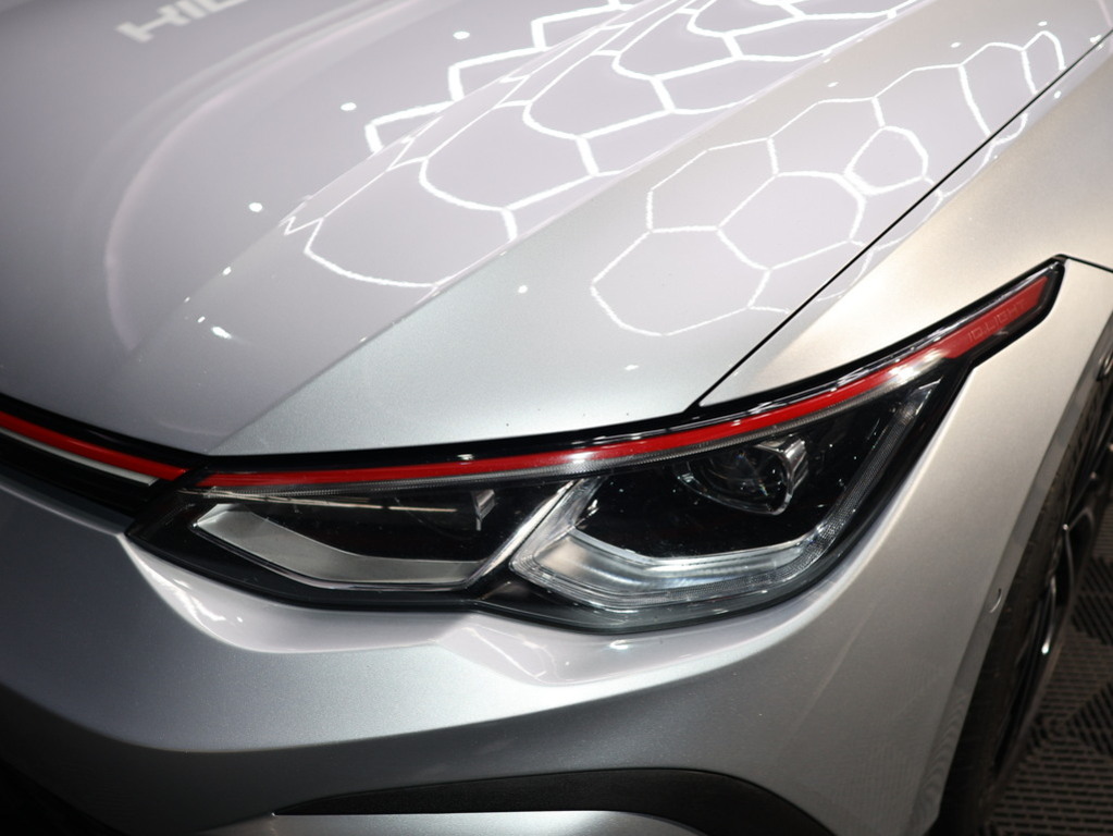 2021 Volkswagen Golf 8 GTI 2.0 TSI DSG — image 12