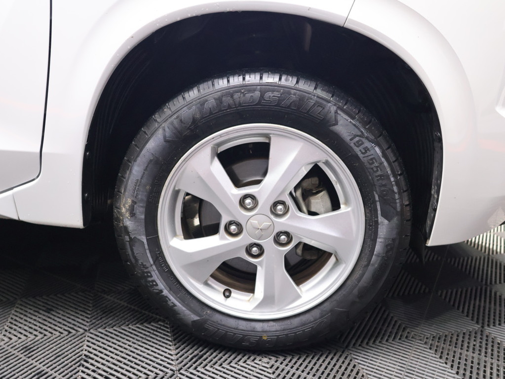 2023 Mitsubishi Xpander 1.5L M/T — image 13