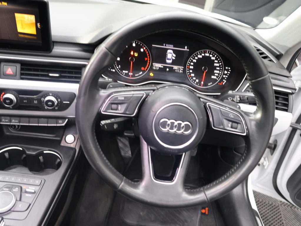 2018 Audi A4 1.4T FSI SPORT STRONIC (B9) (35 TFSI) — image 11