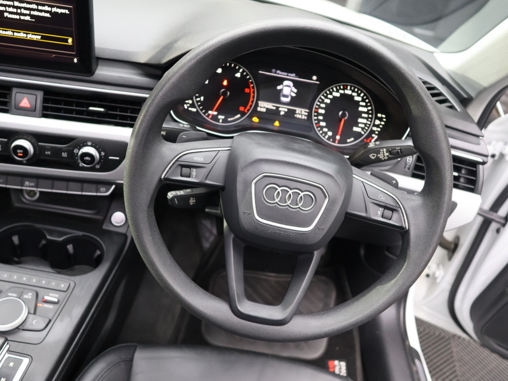 2017 Audi A4 2.0 TDI STRONIC — image 11