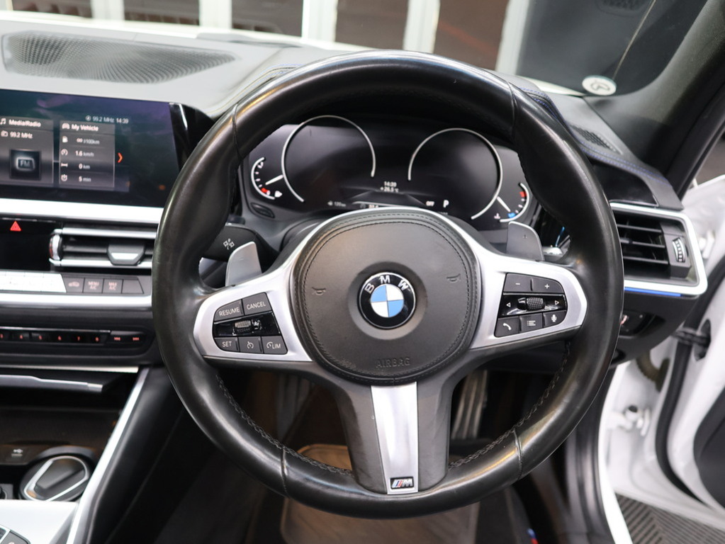 2019 BMW 3 Series 330i M SPORT LAUNCH EDITION A/T (G20) — image 11