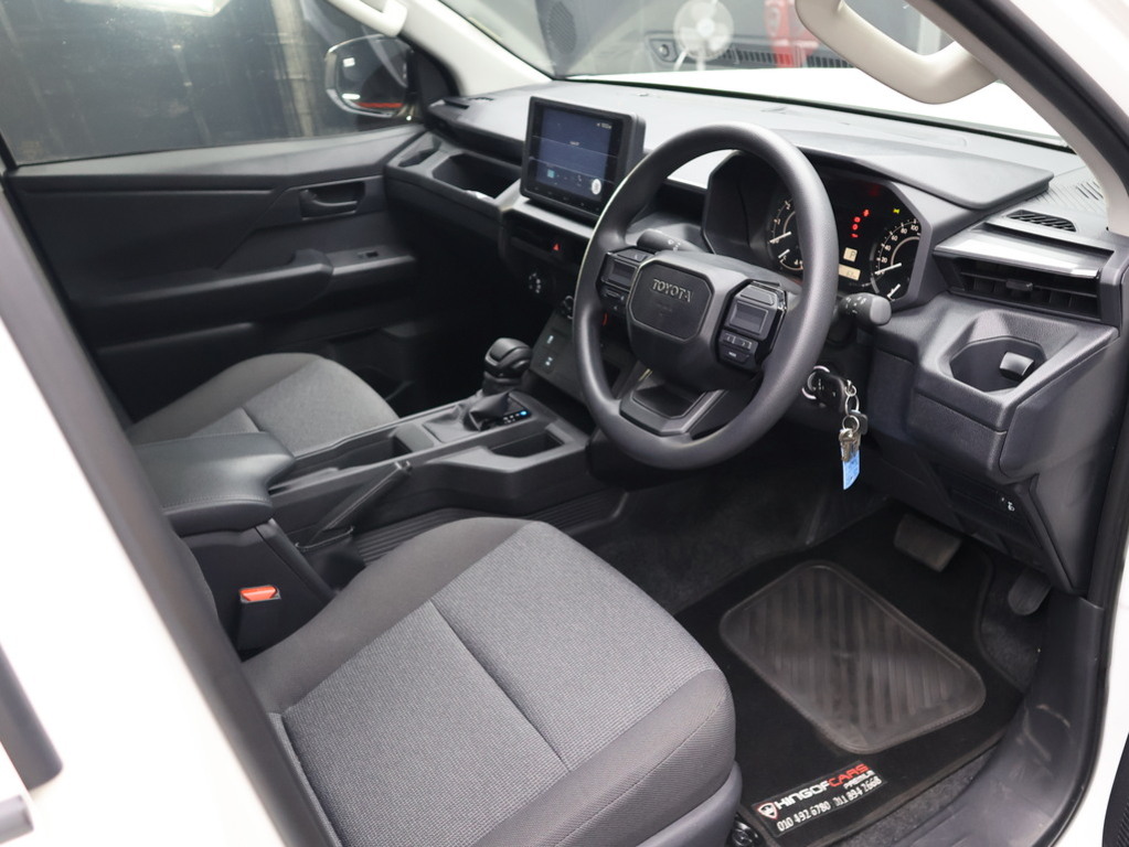 2026 Toyota Hilux Double Cab 2.8 GD-6 RB SRX 6AT — image 10